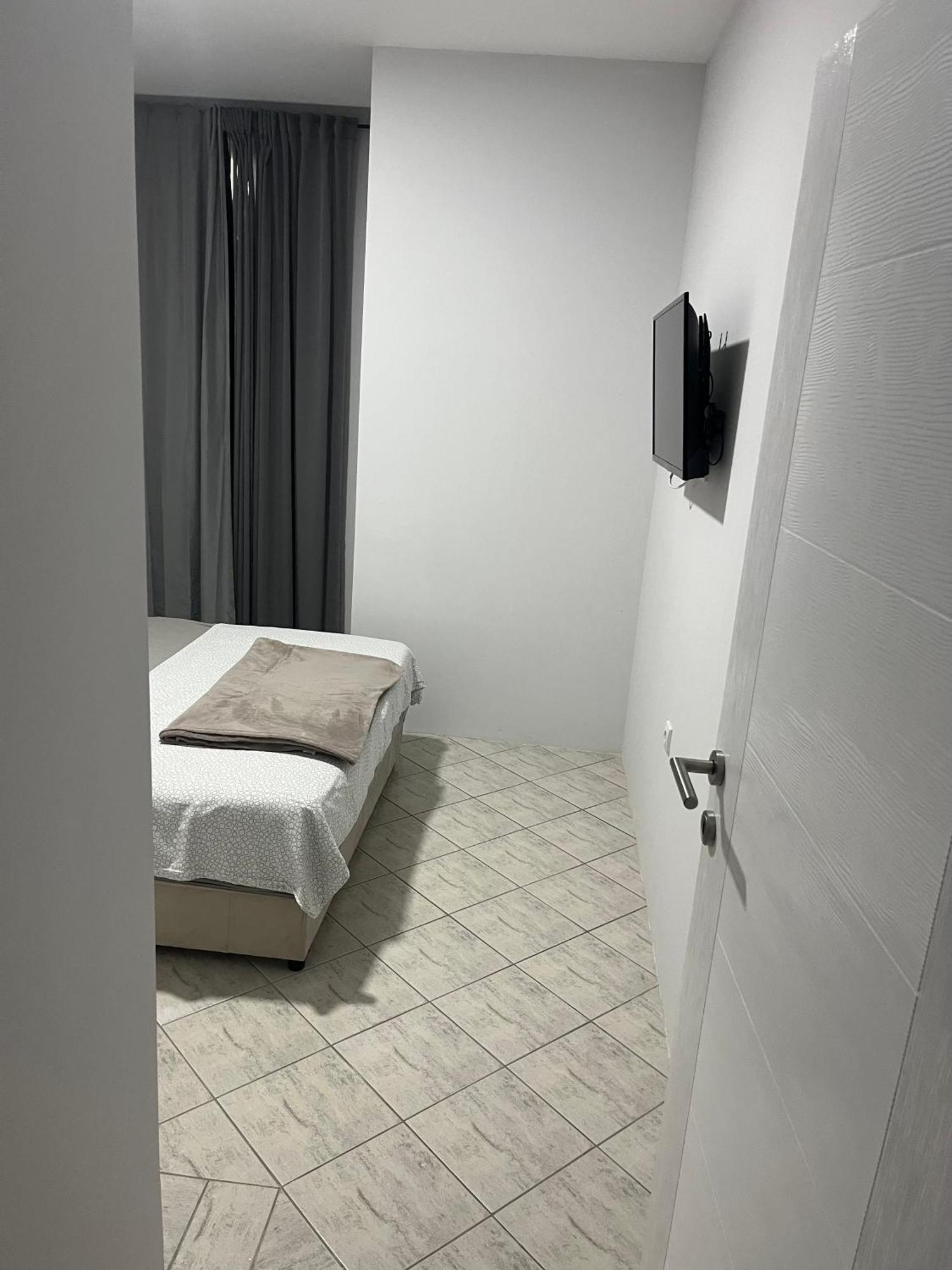 Magic M Apartment Mali Mokri Lug Exteriör bild