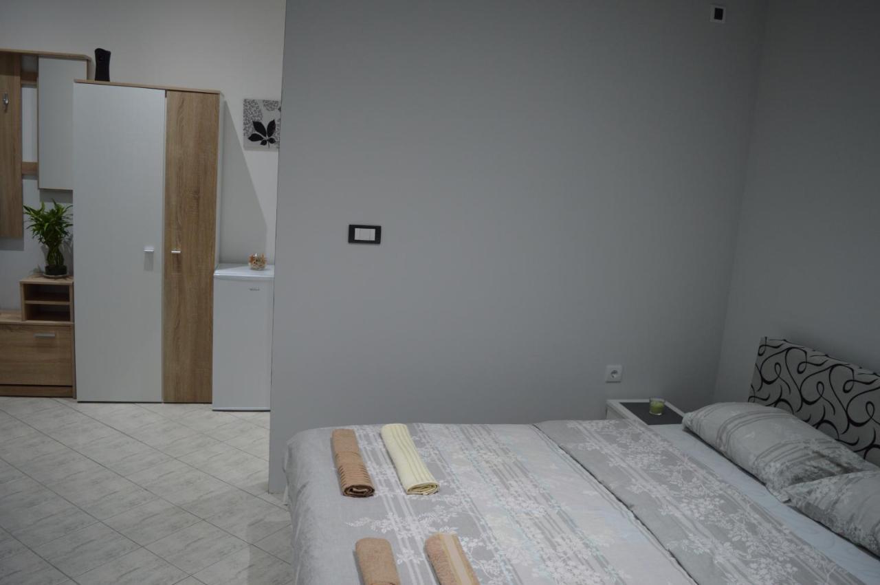 Magic M Apartment Mali Mokri Lug Exteriör bild